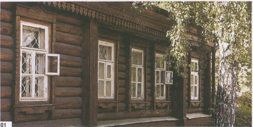 Бревенчатый дом на Краснобогатырской улице (Москва)